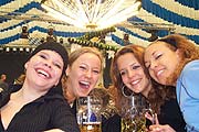 Stimmung schon am ersten Tag (Foto: Martin Schmitz)